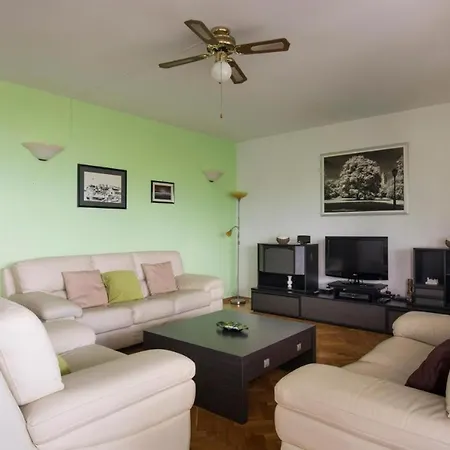 Vrata Jadrana 1 Apartman Fiume