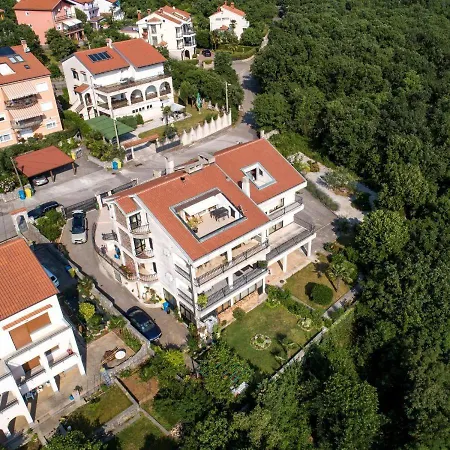 Vrata Jadrana 1 Apartment