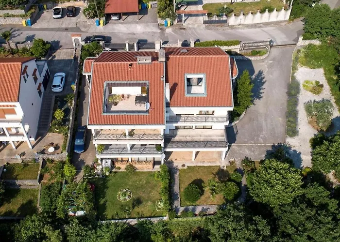 Apartman Vrata Jadrana 1 *